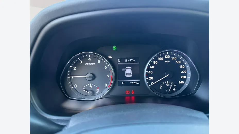 HYUNDAI i30 -
