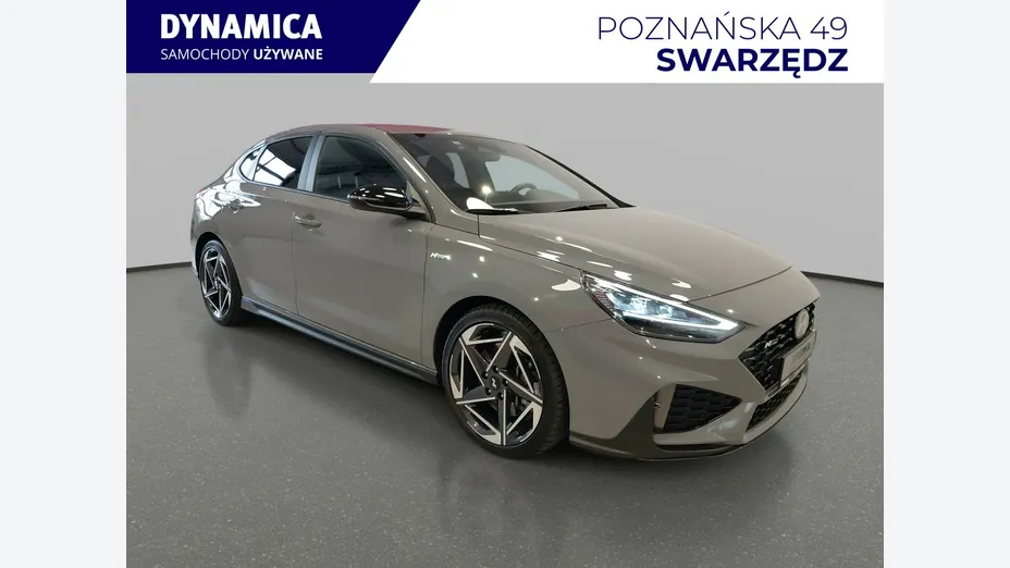 HYUNDAI i30 -