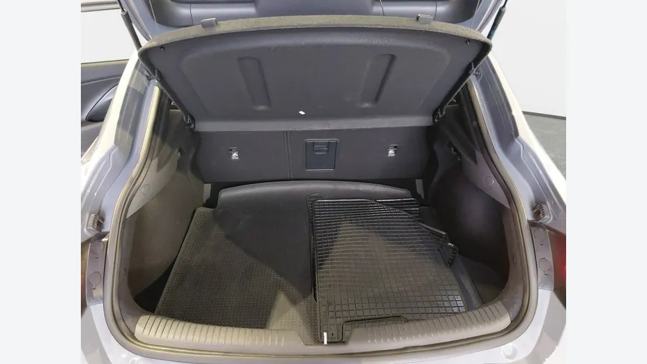 HYUNDAI i30 -