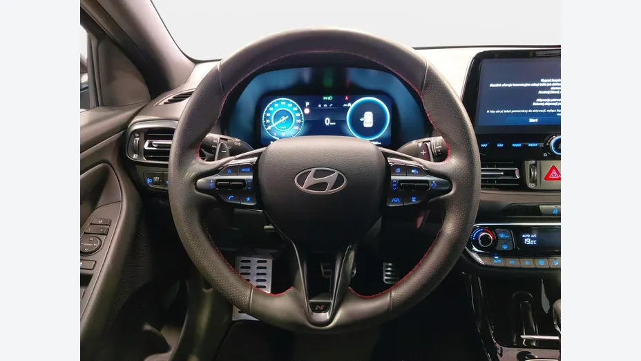 HYUNDAI i30 -