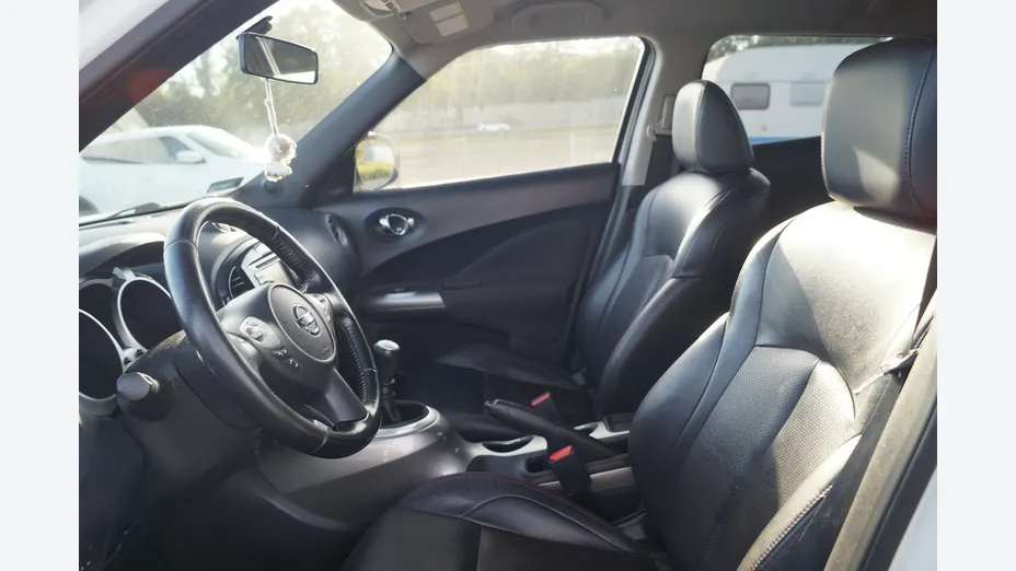 NISSAN Juke -