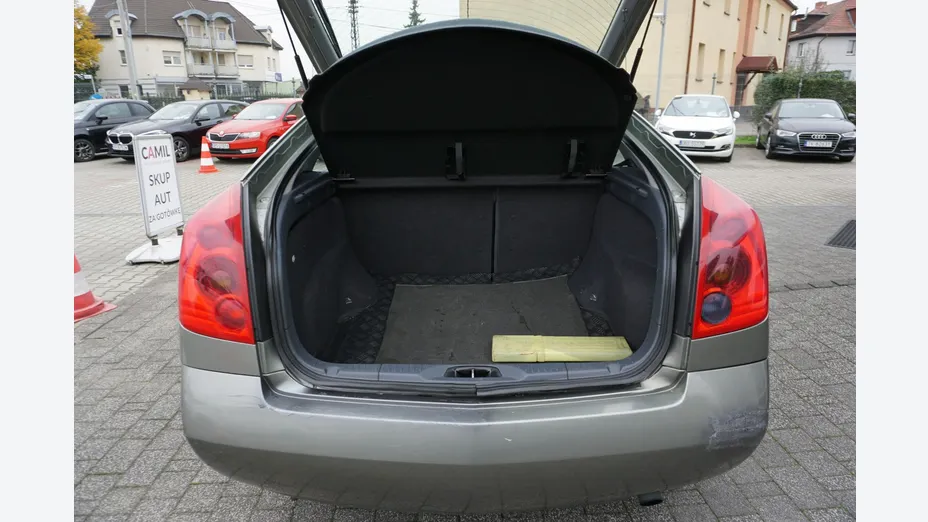 NISSAN Primera -
