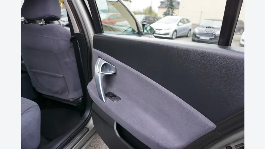 NISSAN Primera -