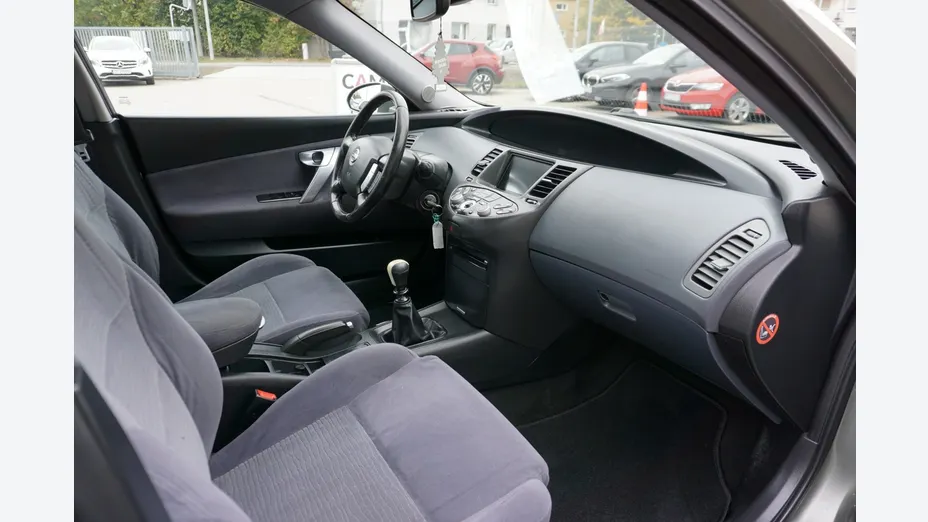 NISSAN Primera -