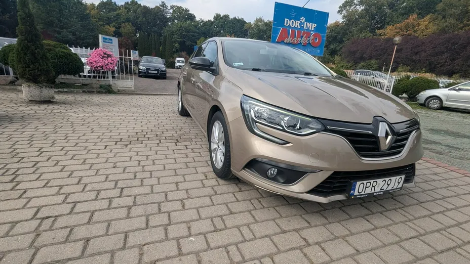 RENAULT Megane -