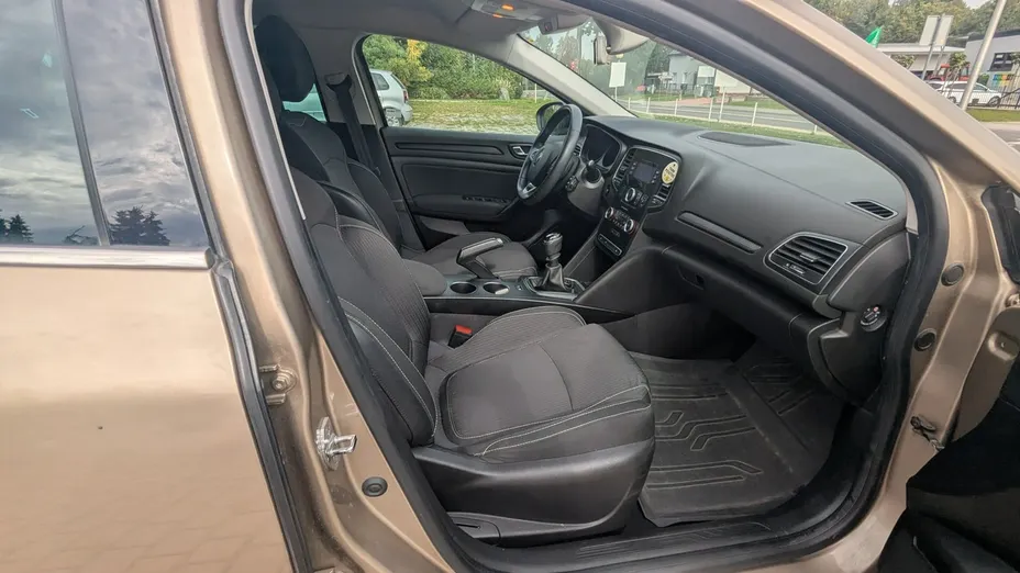 RENAULT Megane -