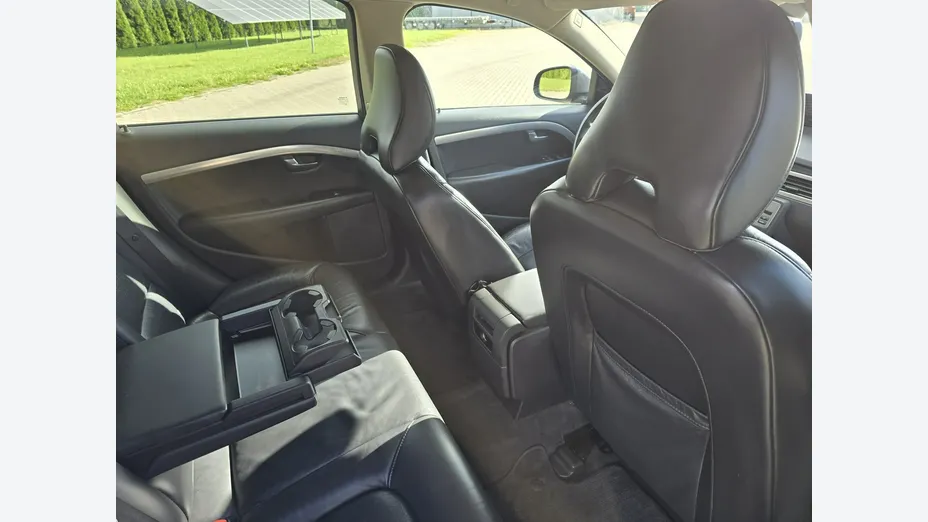 VOLVO V70 -
