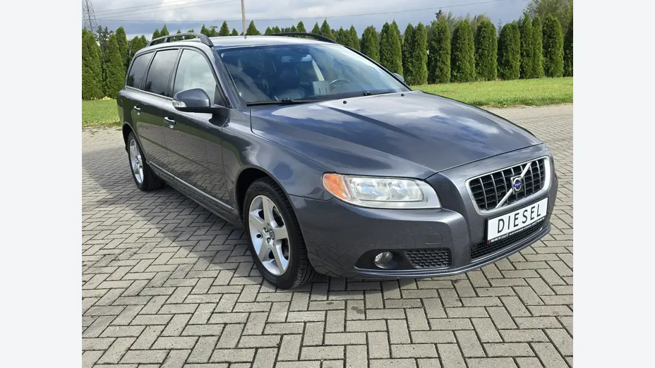 VOLVO V70 -