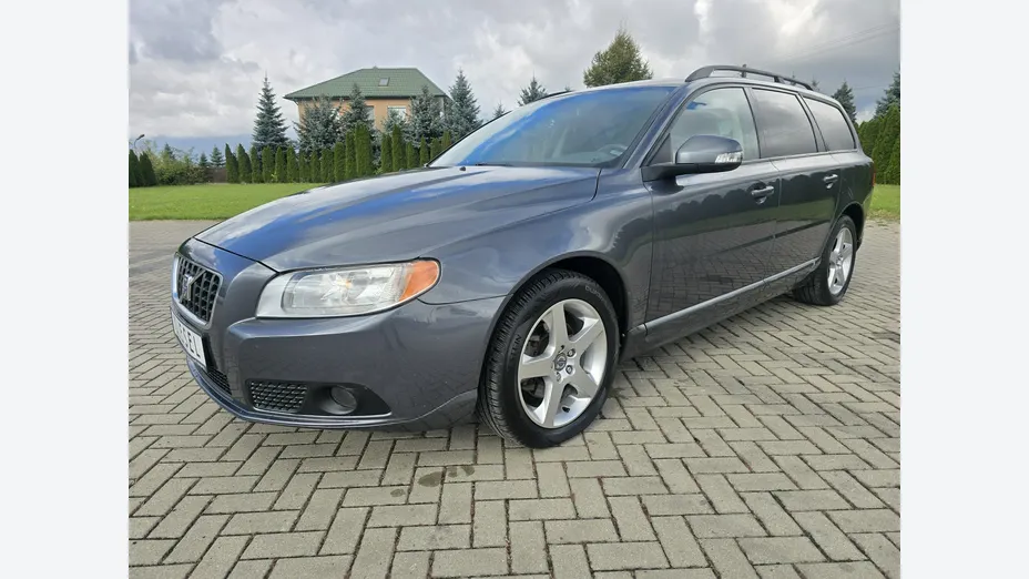VOLVO V70 -