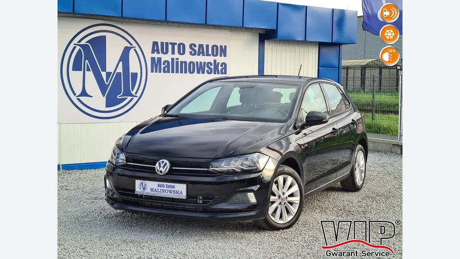 VOLKSWAGEN Polo -