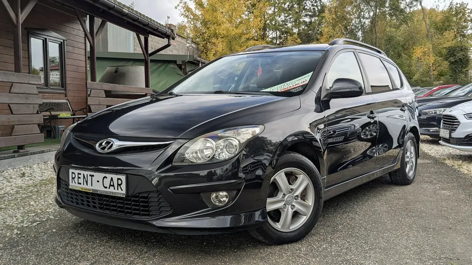HYUNDAI i30 -