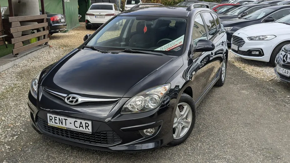 HYUNDAI i30 -