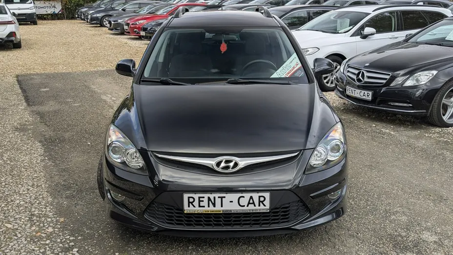 HYUNDAI i30 -