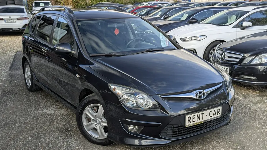 HYUNDAI i30 -