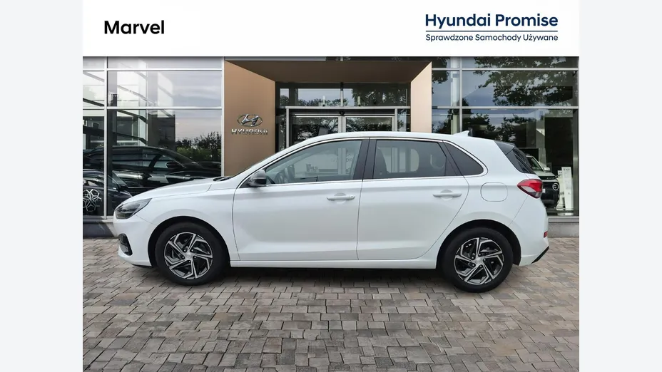 HYUNDAI i30 -