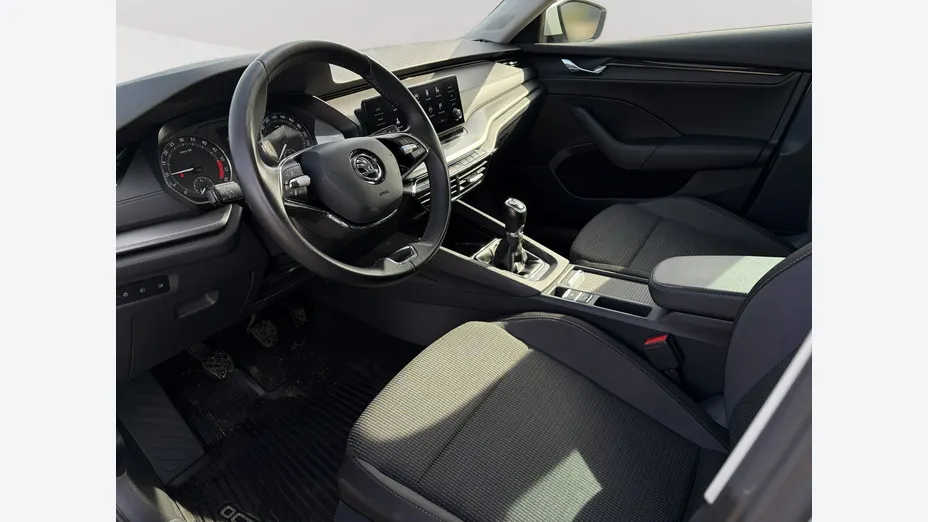 SKODA Octavia -