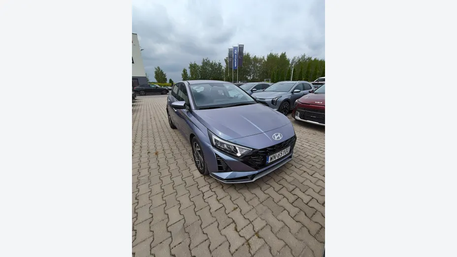 HYUNDAI i20 -