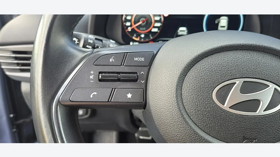HYUNDAI i20 -