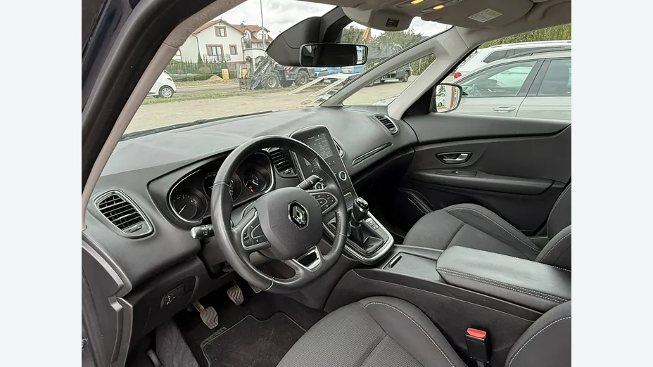 RENAULT Scenic -
