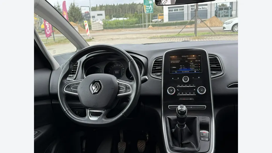 RENAULT Scenic -