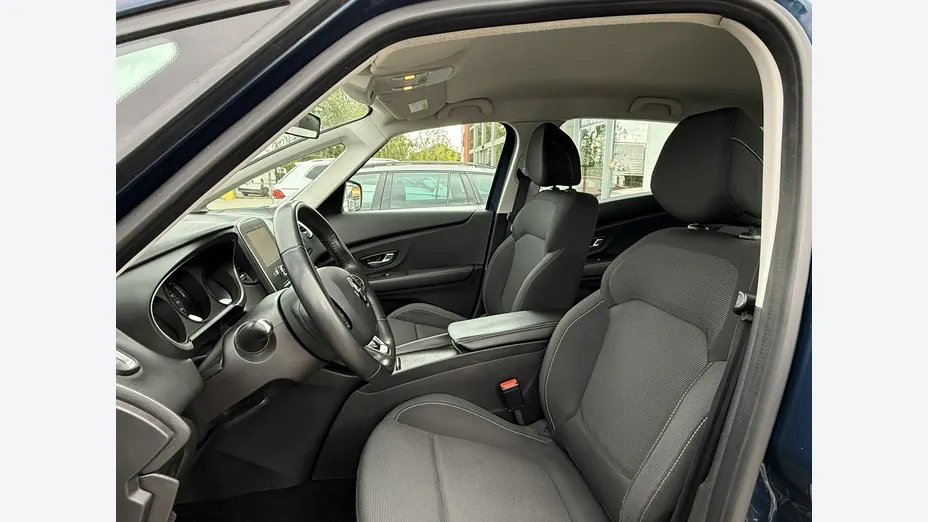 RENAULT Scenic -