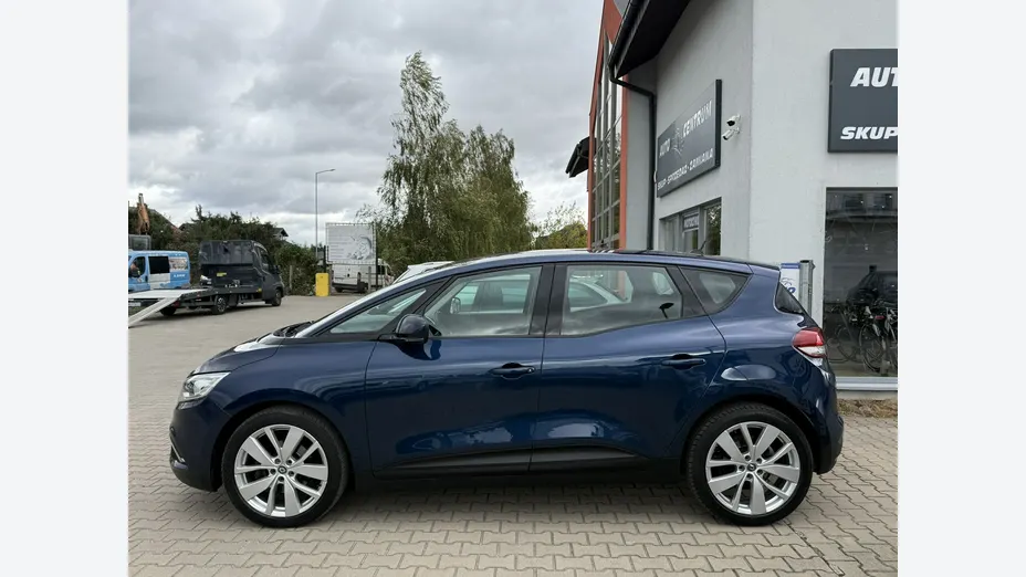 RENAULT Scenic -