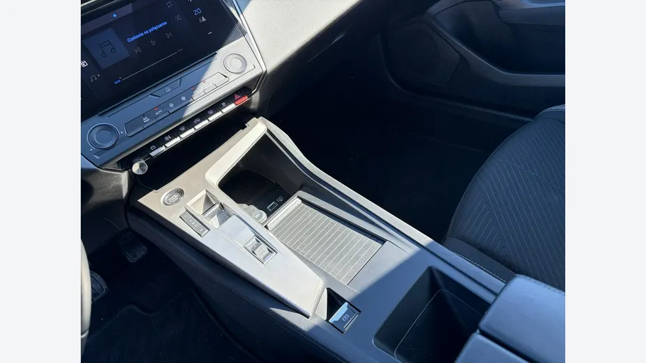 PEUGEOT 308 -