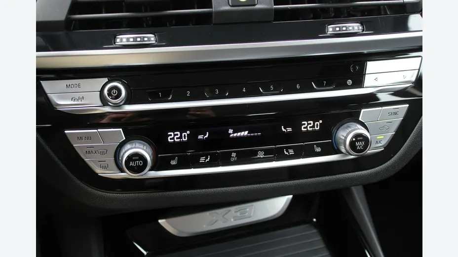 BMW X3 -