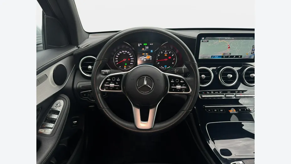MERCEDES-BENZ GLC -