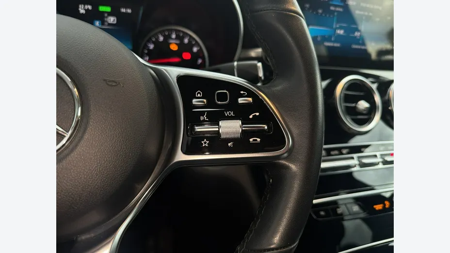 MERCEDES-BENZ GLC -