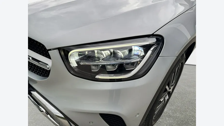 MERCEDES-BENZ GLC -