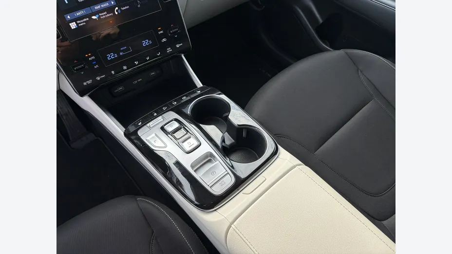 HYUNDAI Tucson -