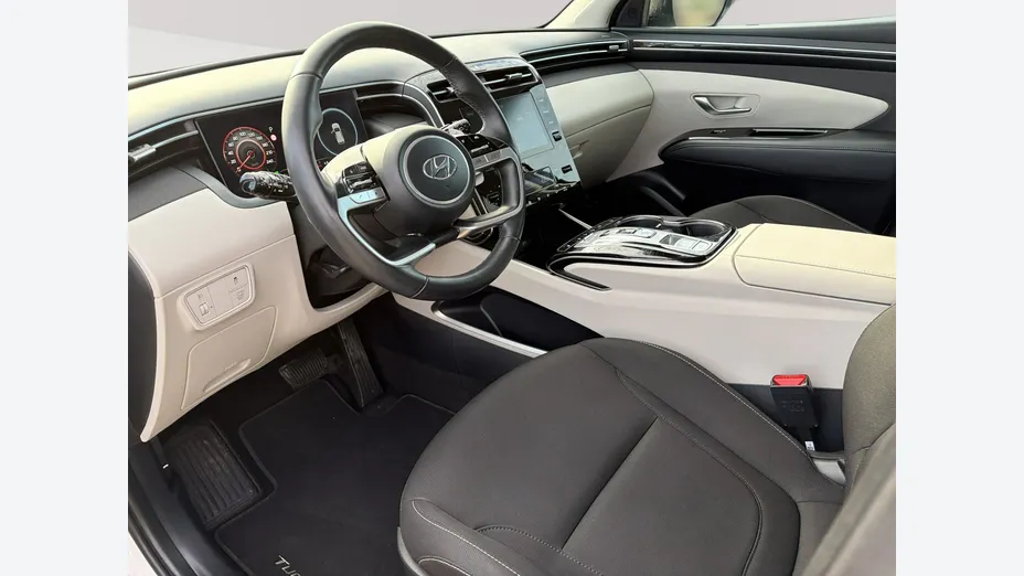 HYUNDAI Tucson -