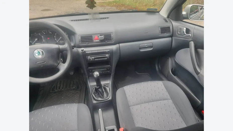 SKODA Octavia -