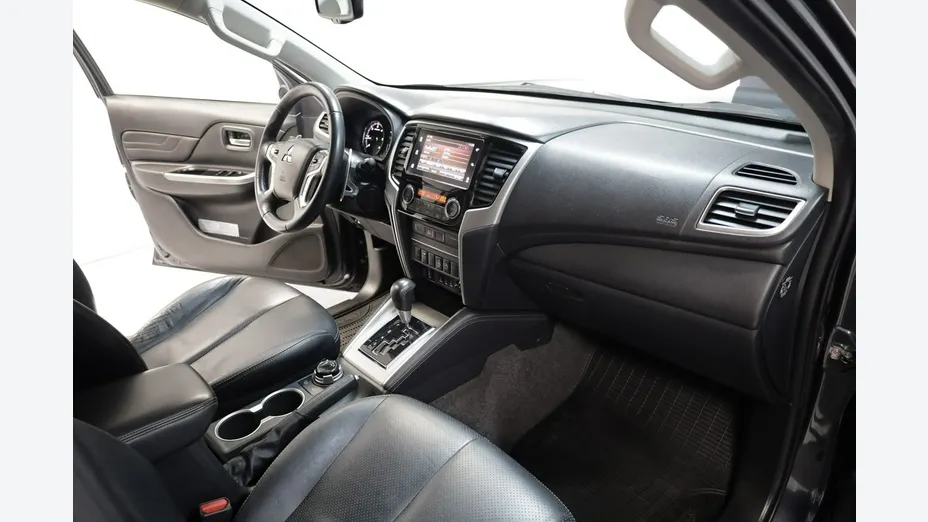 MITSUBISHI L 200 -