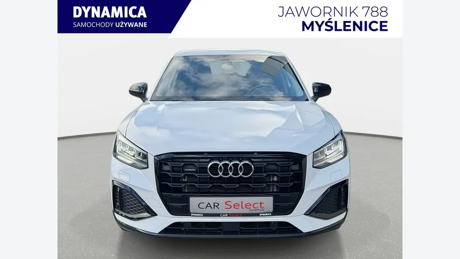 AUDI Q2 -