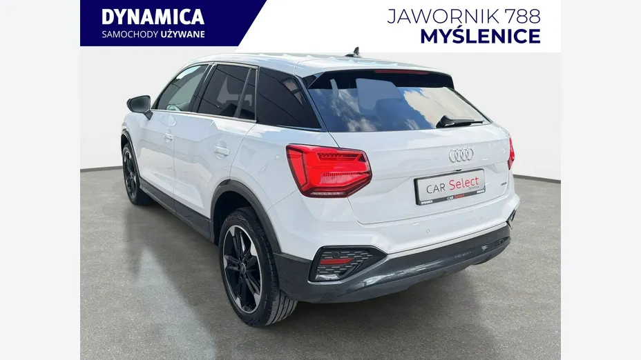 AUDI Q2 -
