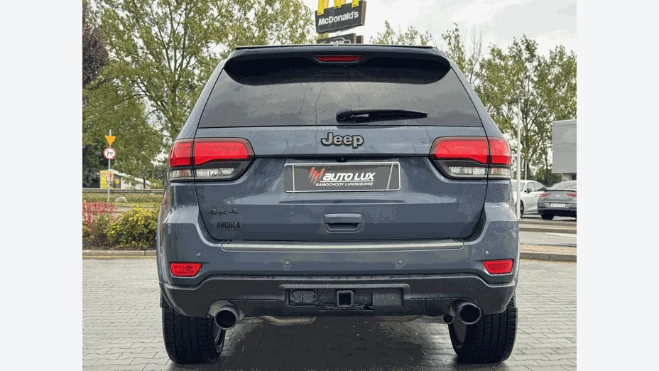 JEEP Grand Cherokee -