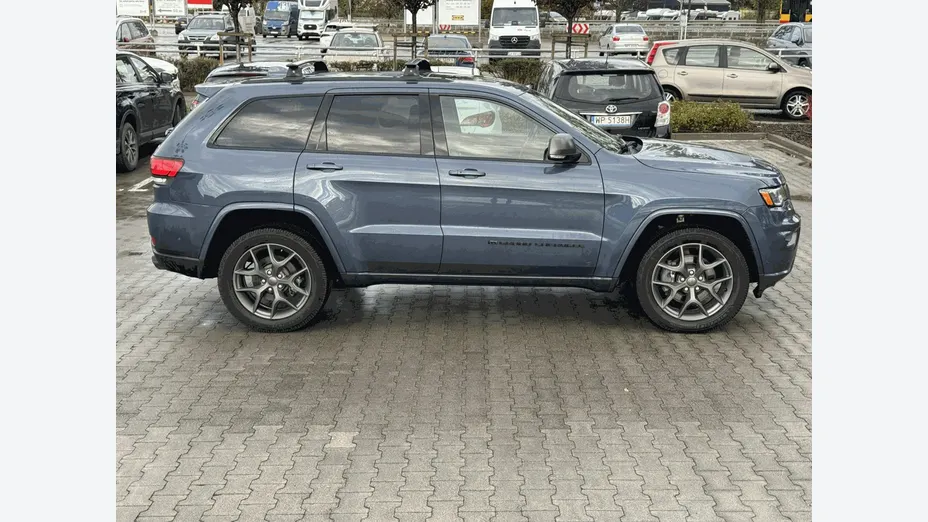 JEEP Grand Cherokee -