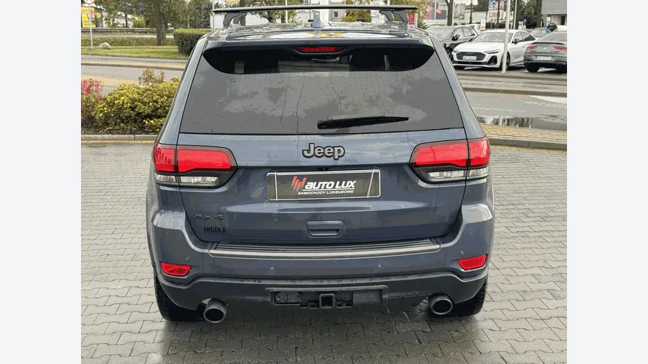 JEEP Grand Cherokee -