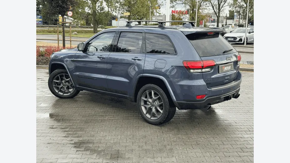 JEEP Grand Cherokee -