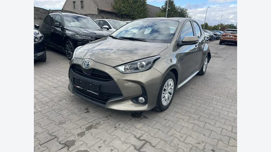 TOYOTA Yaris -