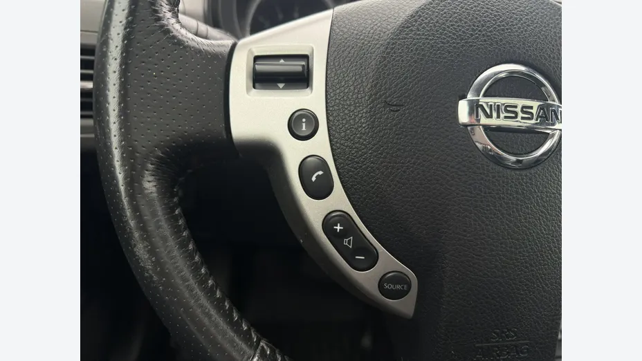 NISSAN X-Trail -