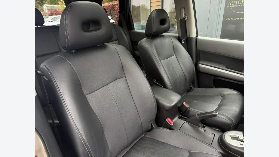NISSAN X-Trail -