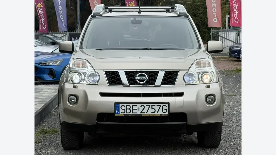 NISSAN X-Trail -