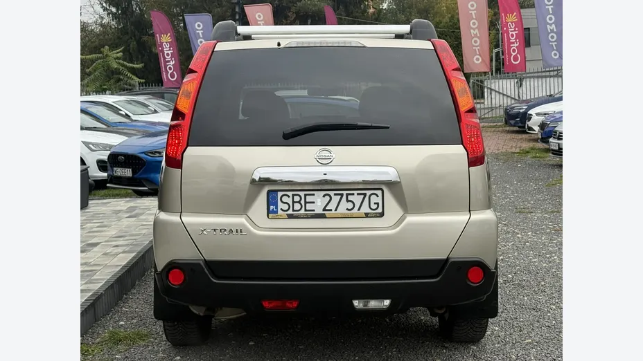 NISSAN X-Trail -