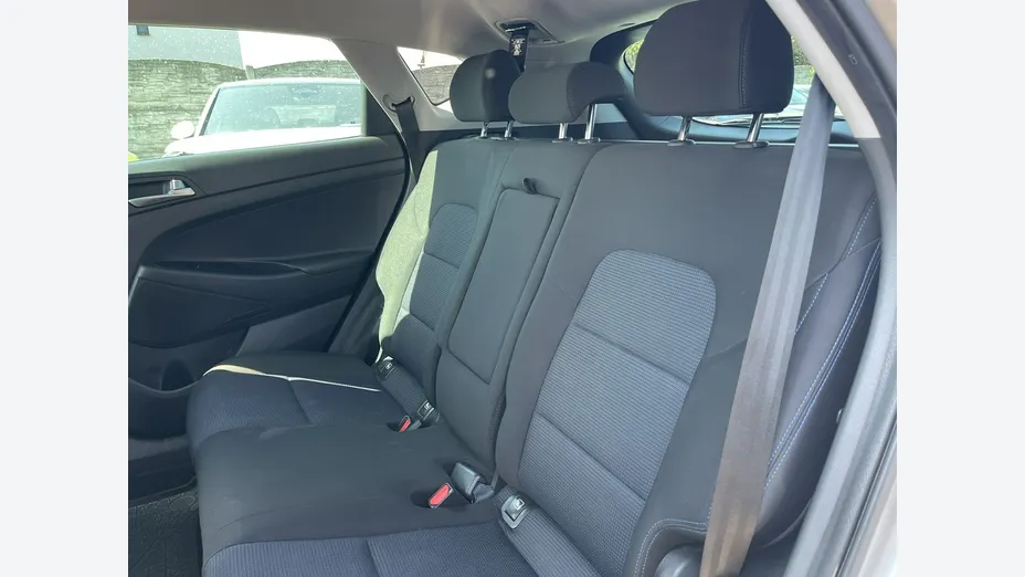HYUNDAI Tucson -