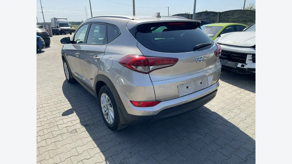 HYUNDAI Tucson -