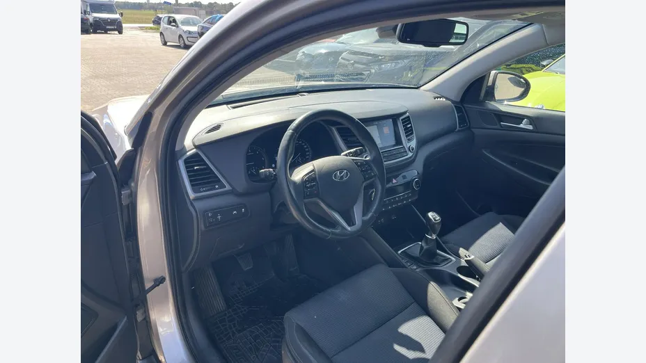 HYUNDAI Tucson -