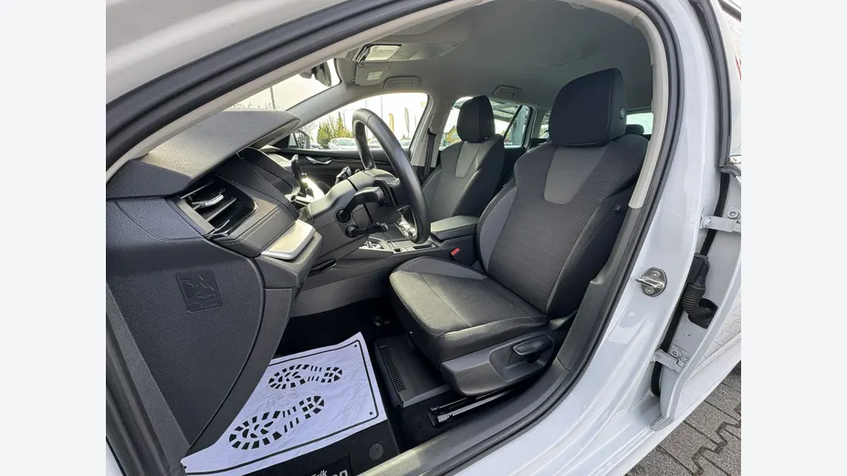 SKODA Octavia -